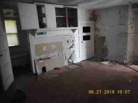 4693 32nd (33)_m.jpg